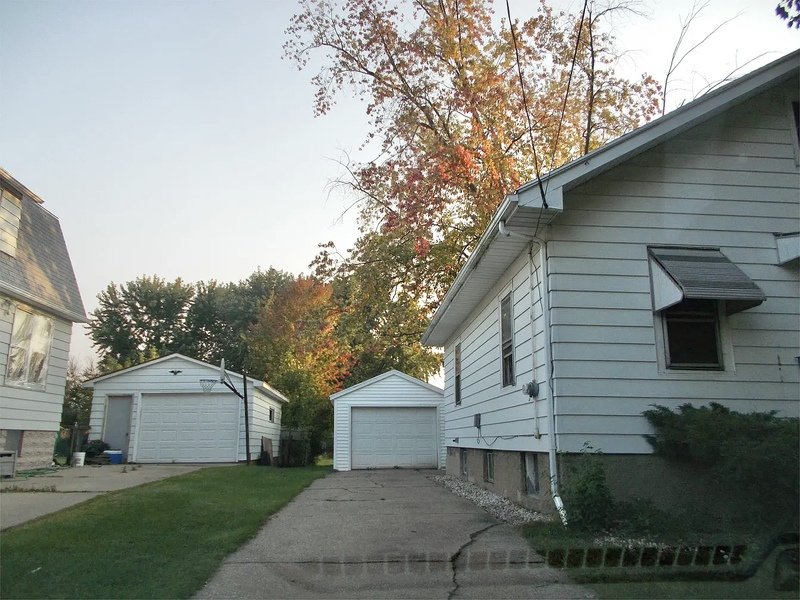 1369 Chicago St property image