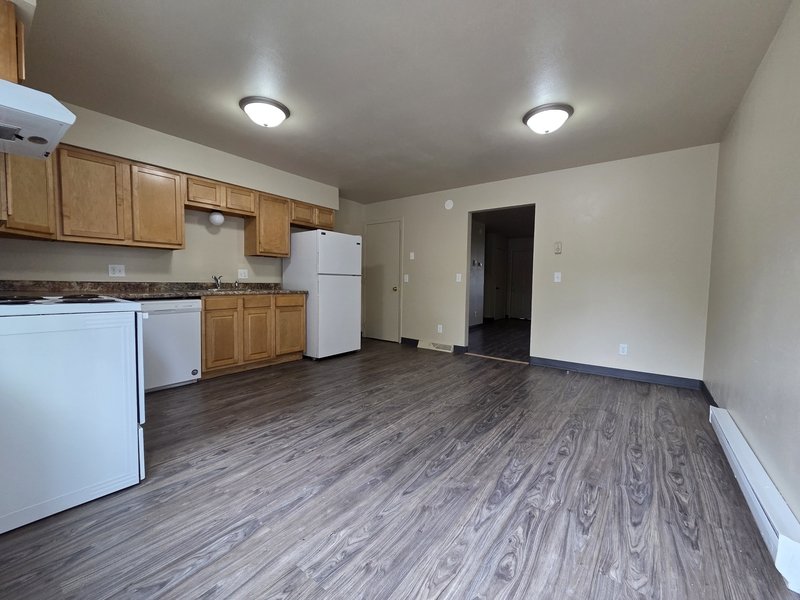 1109 Geneva Road - 3 property image