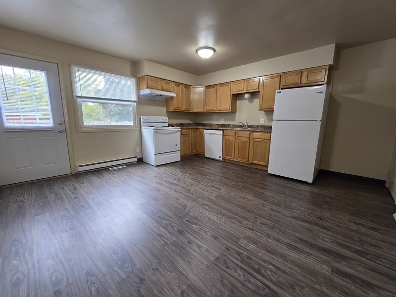 1109 Geneva Road - 3 property image