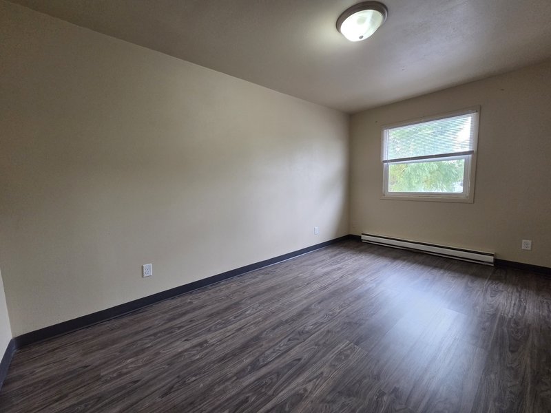 1109 Geneva Road - 3 property image