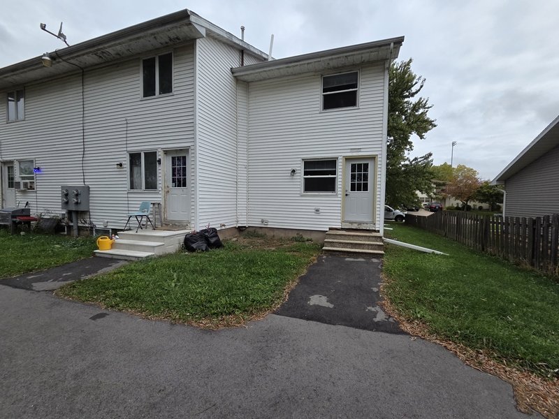 1113 Geneva Road - 4 property image