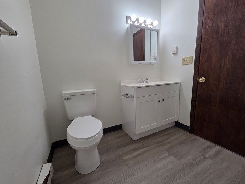 1057 West Cecil Street - 4 property image