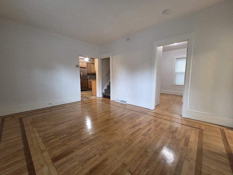 932 West 8th Street property image