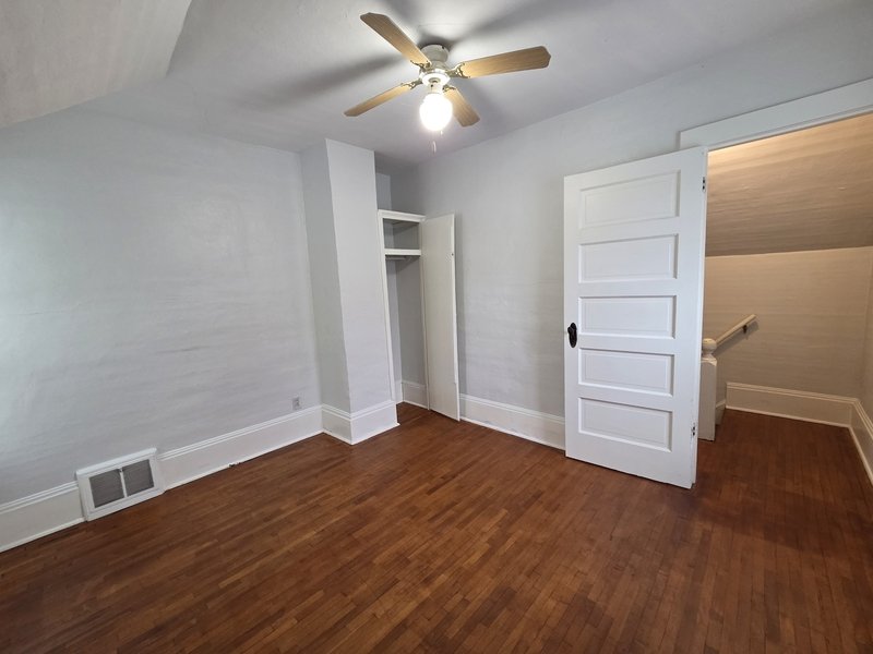 932 West 8th Street property image