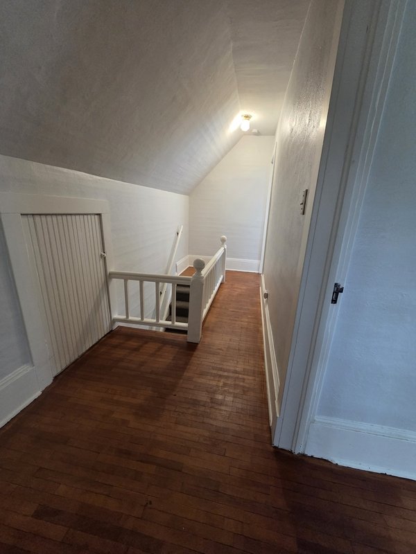 932 West 8th Street property image