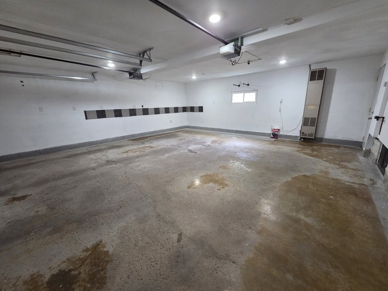 932 West 8th Street property image