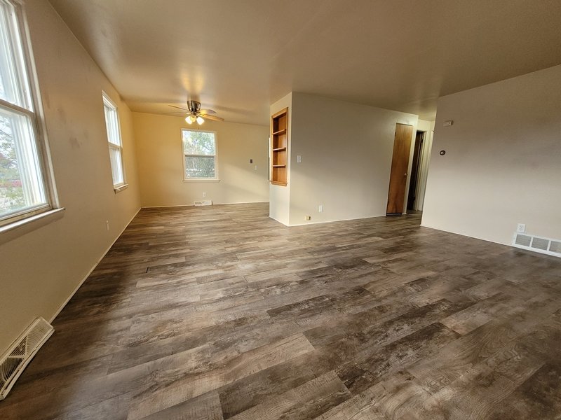 112 Andrew Avenue - 4 property image