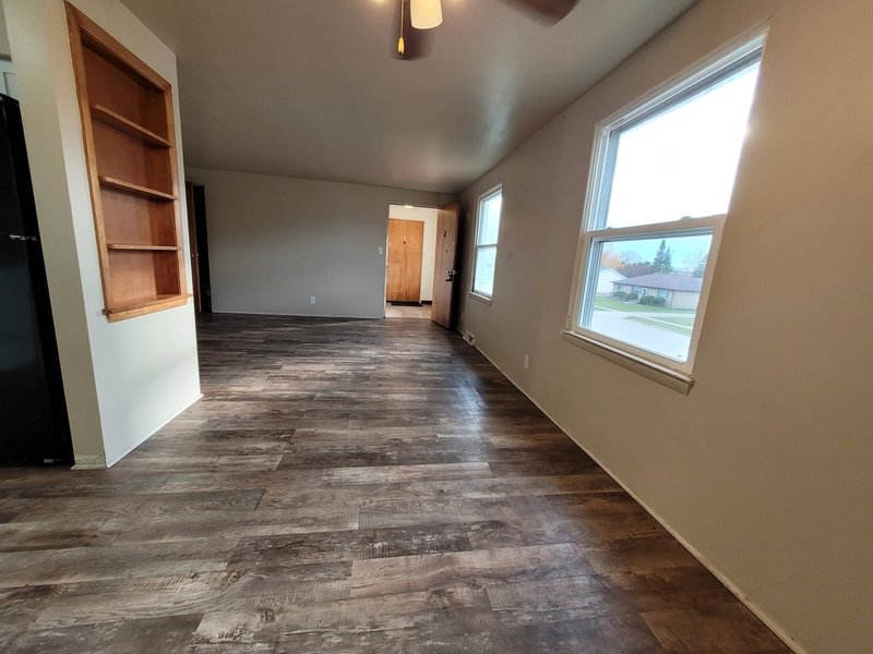 112 Andrew Avenue - 4 property image