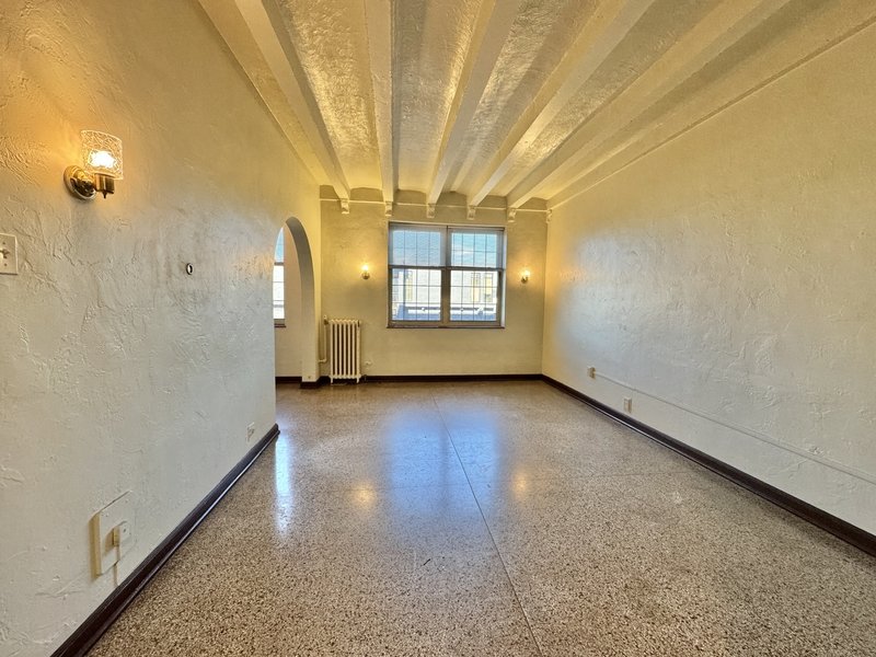 425 S Monroe Ave - 1c property image