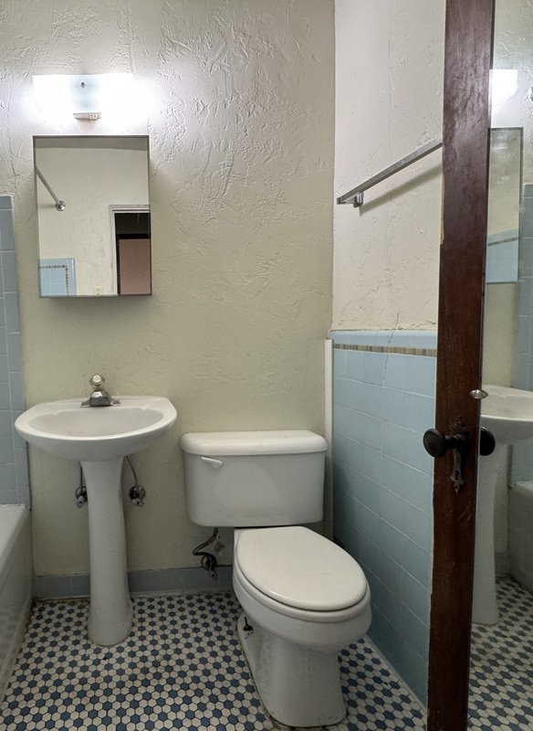 425 S Monroe Ave - 1c property image