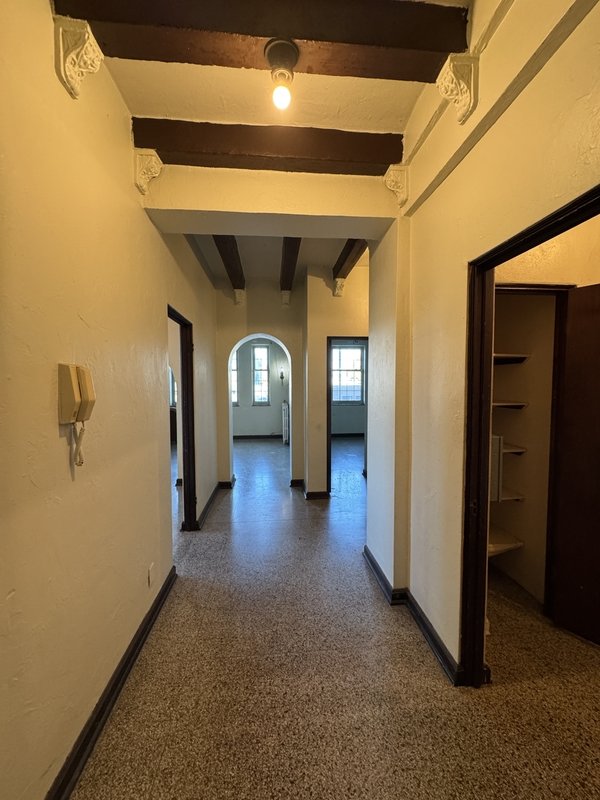 425 S Monroe Ave - 1f property image