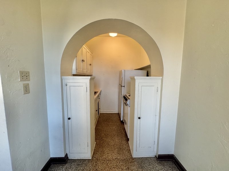 425 S Monroe Ave - 3j property image