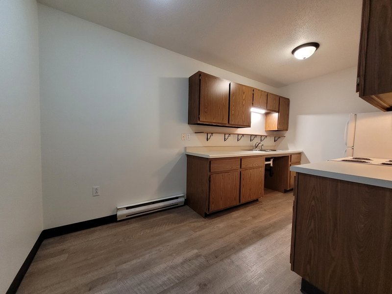 406 North Barkman Street - 1 property image