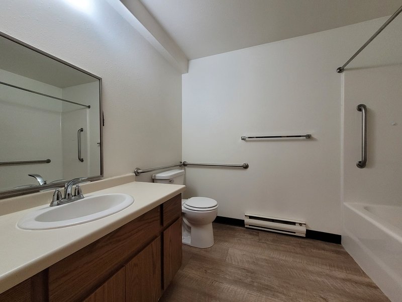 406 North Barkman Street - 1 property image