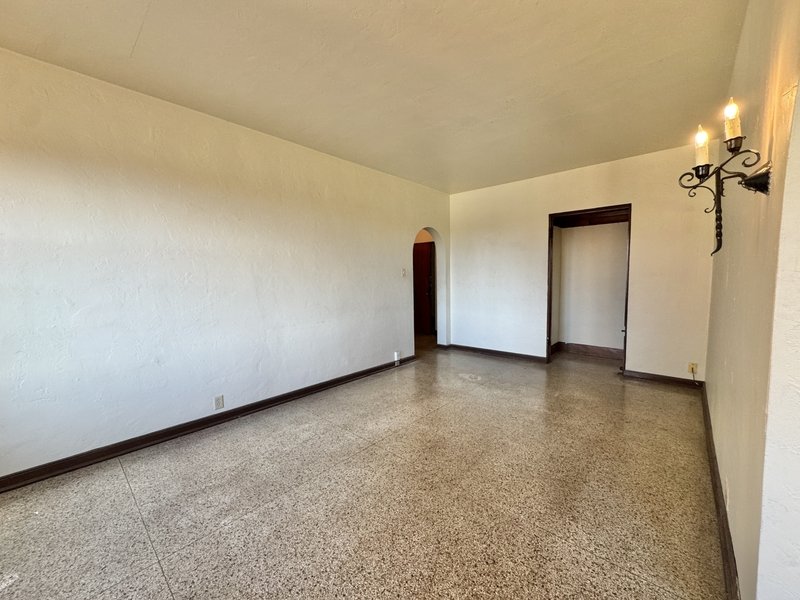 425 S Monroe Ave - 3j property image