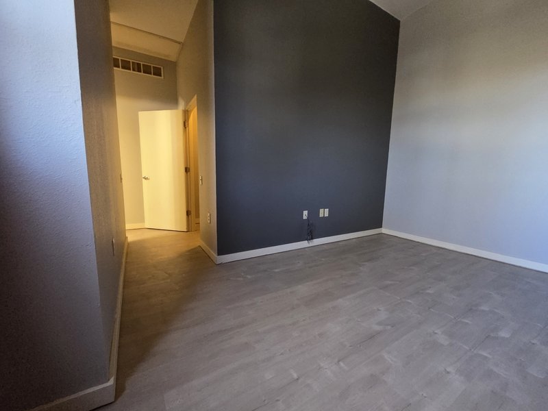 143 Water Street - 204 property image