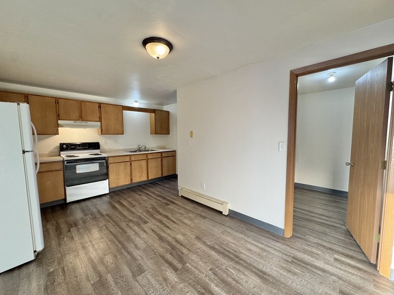 311 Leeland Street - 2 property image