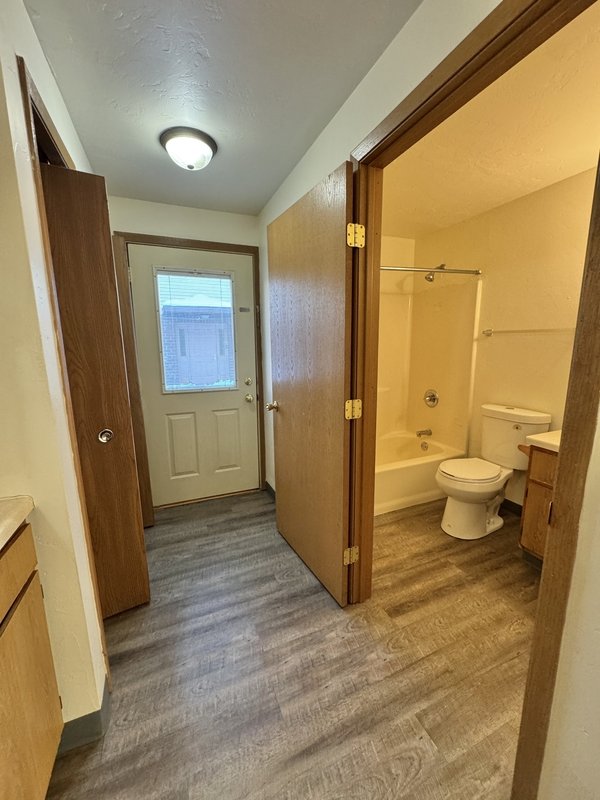 311 Leeland Street - 2 property image