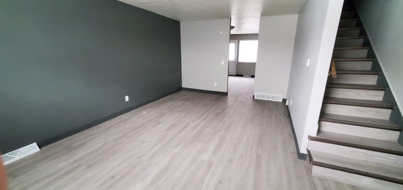 987 7th Street - D property image