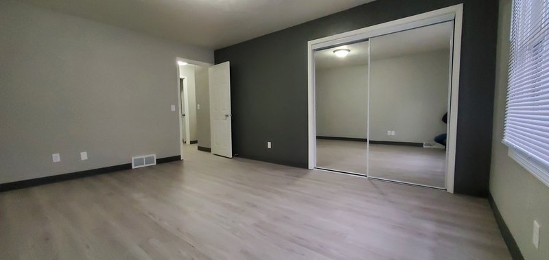 987 7th Street - D property image