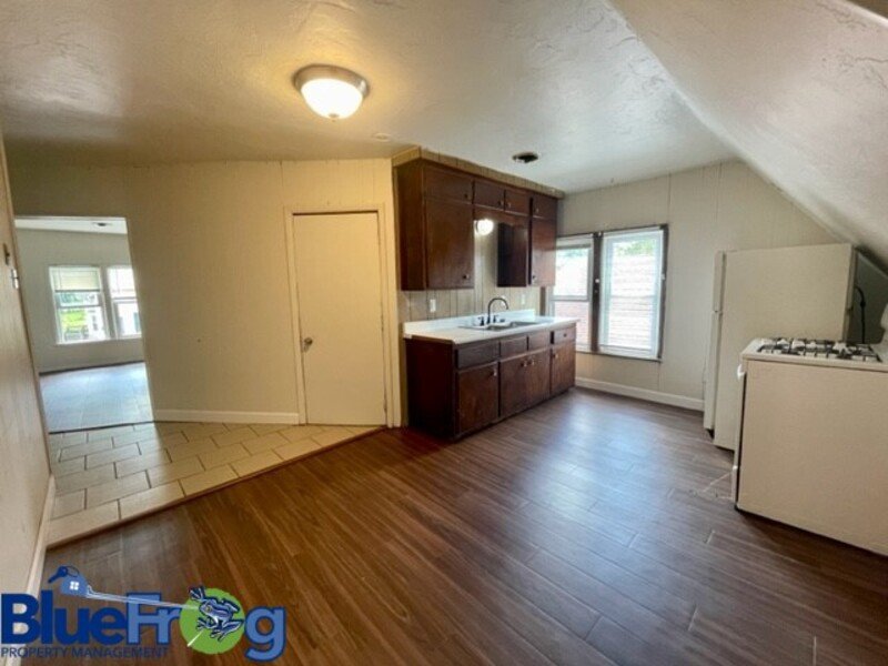1323 Doty Street - C property image