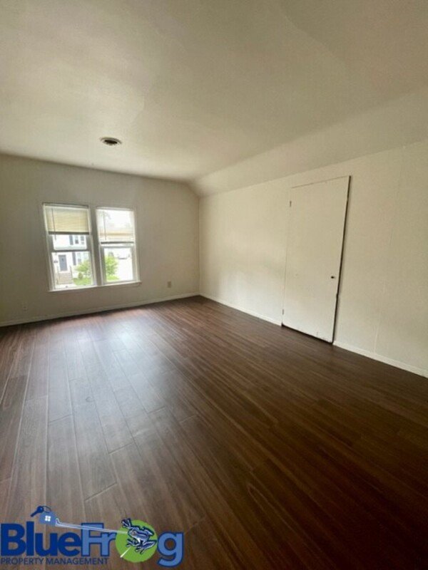 1323 Doty Street - C property image