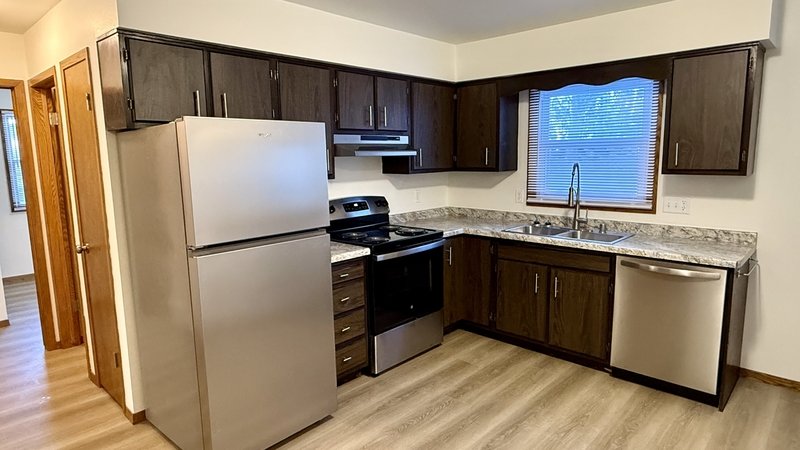 2010/2012 Parkside Drive - 2012 property image