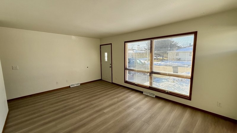 2010/2012 Parkside Drive - 2012 property image