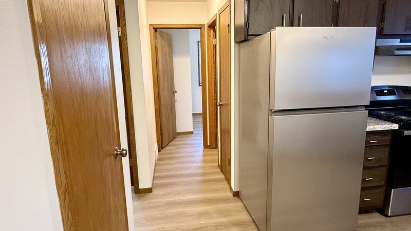 2010/2012 Parkside Drive - 2012 property image