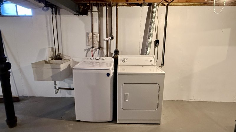 2010/2012 Parkside Drive - 2012 property image