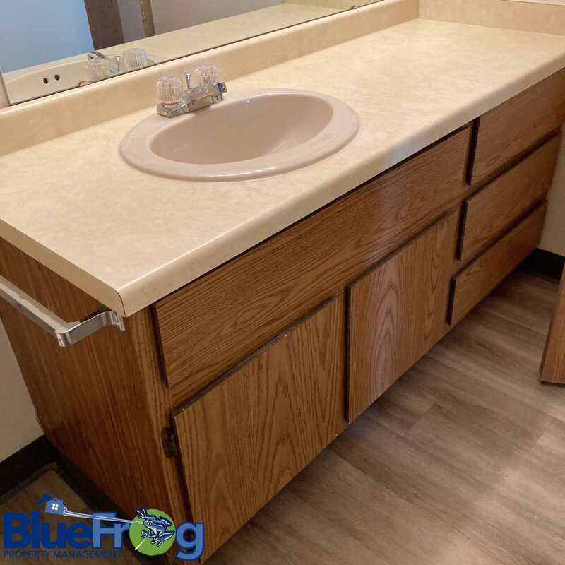 1721 Lenwood Avenue Unit 10 property image