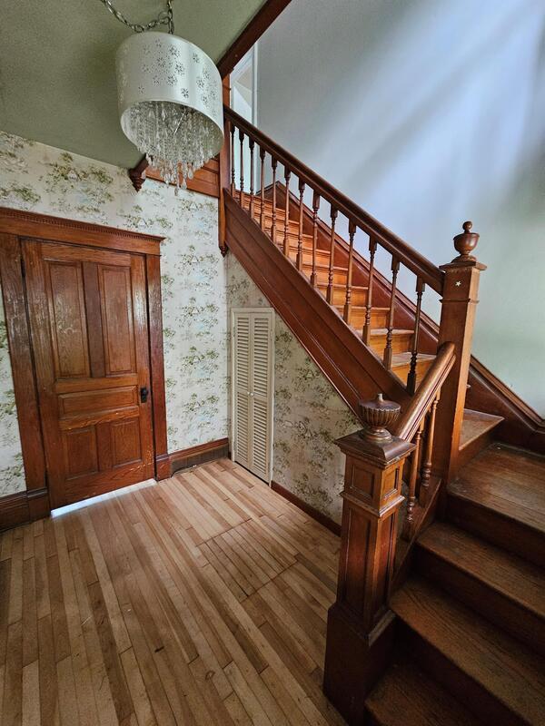 206 North State Street - Upper property image