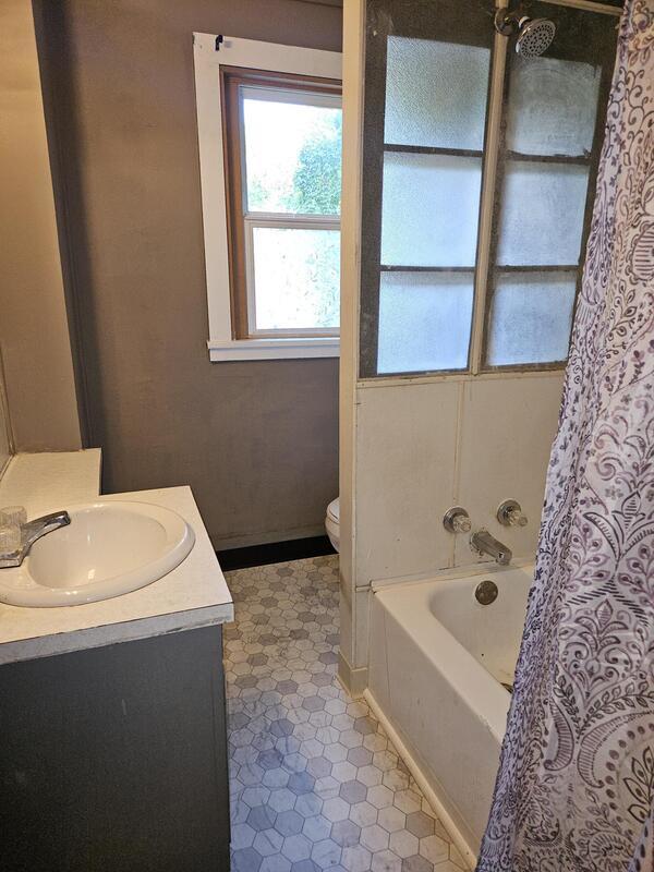 206 North State Street - Upper property image