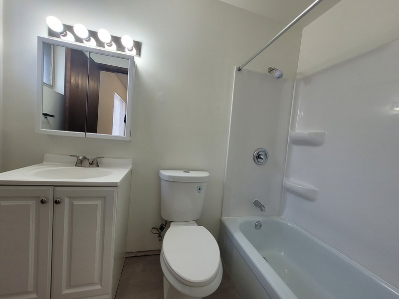 1138 East Walnut Street - H property image