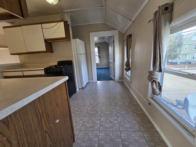 586 Bowen Street/805 E. Parkway Ave. - 805 Parkway - Upper property image