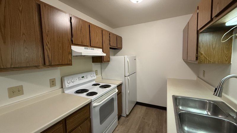 120/130 Memorial Drive - F property image