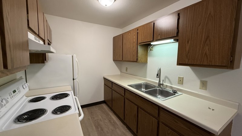 120/130 Memorial Drive - F property image