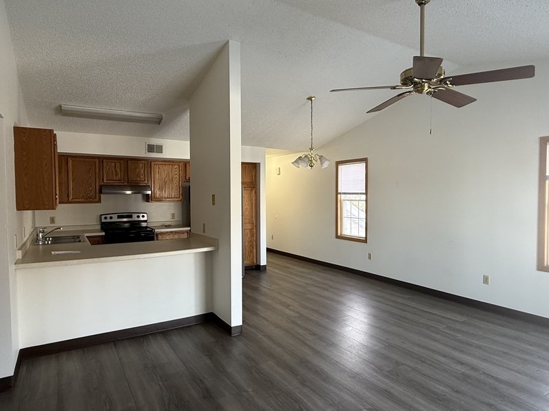 2210 Valley Road property image