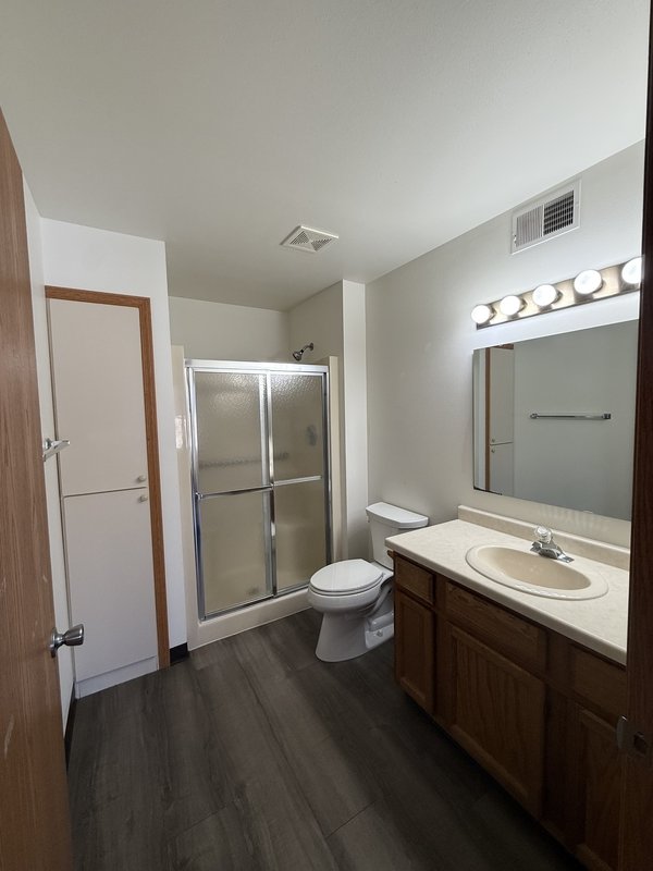 2210 Valley Road property image