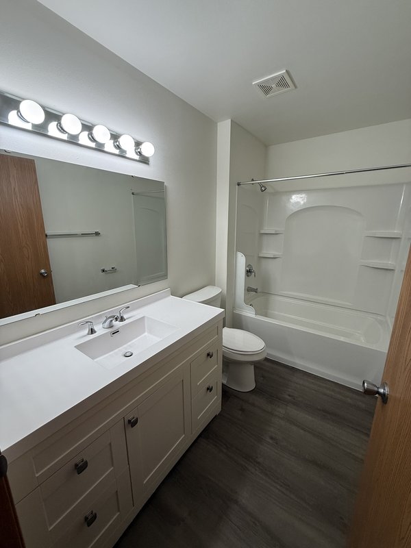 2210 Valley Road property image