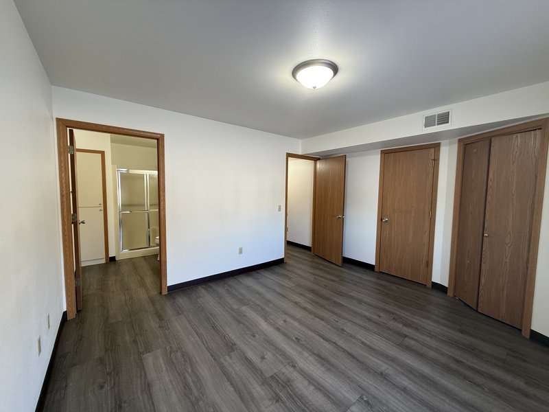 2210 Valley Road property image