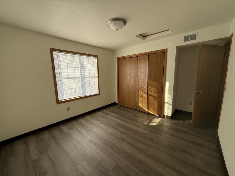 2210 Valley Road property image