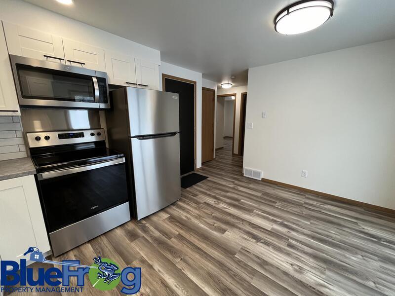 646 Woodlawn Dr property image