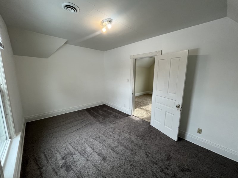 722 South 22nd Street - Upper property image