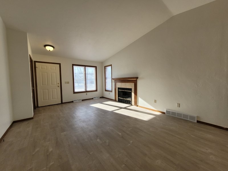 2008/2010 Schanock Drive - 2010 property image