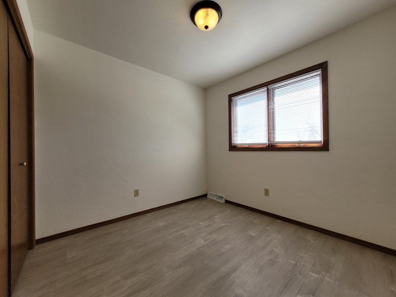 2008/2010 Schanock Drive - 2010 property image