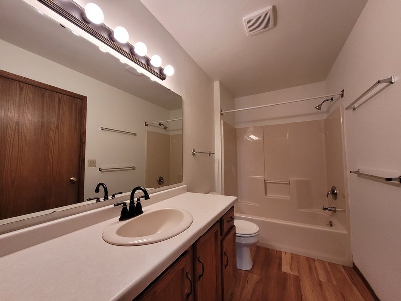 2081/2083 Schanock Drive - 2083 property image