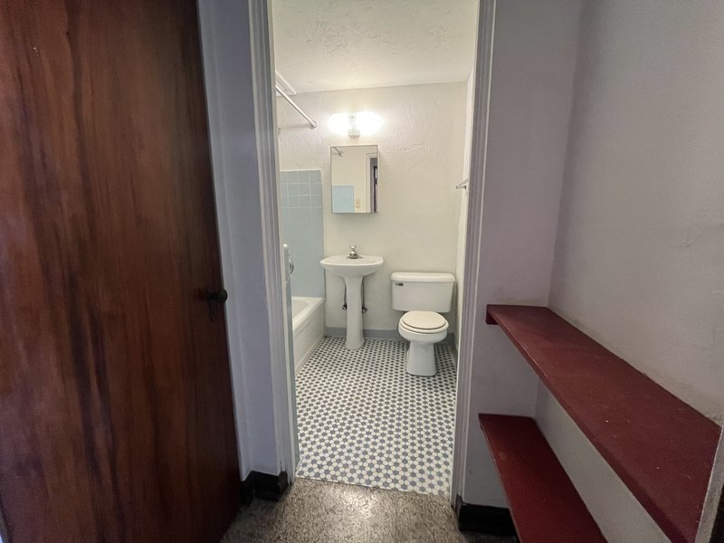 425 S Monroe Ave # 2c property image