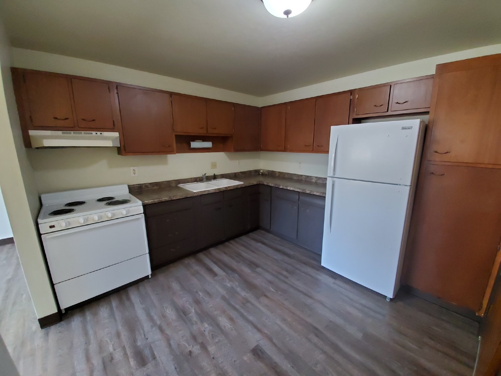 1303 Morris Avenue - 8 property image