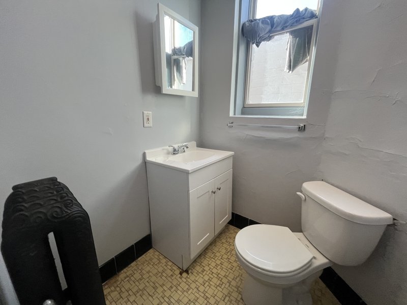 212 N 8th Street - 3 property image